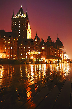 le-chateau-Frontenac-sous-la-pluie
