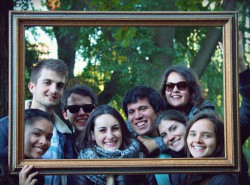 Finalistes Concours photos et vidéos « À travers votre lentille: expériences étudiantes à l’international » 2014 dans la catégorie Rencontre