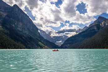 Canoë sur Lac Louise laclouise
